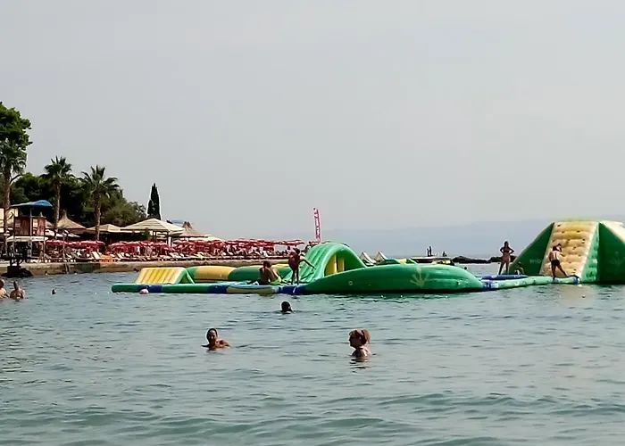 Sunshine- Center Of Daire Split